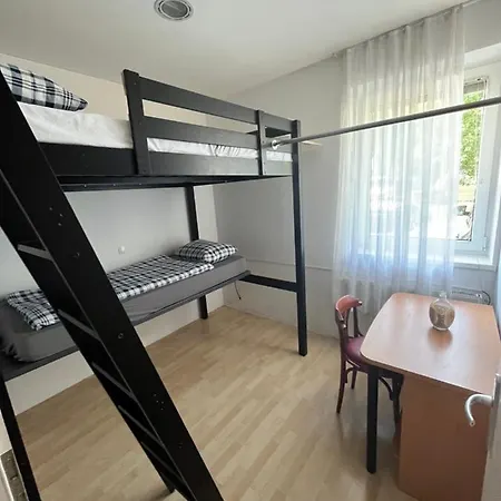 Two Bedroom With Fully Equiped Kitchen And Free Private Parking Ljubljana